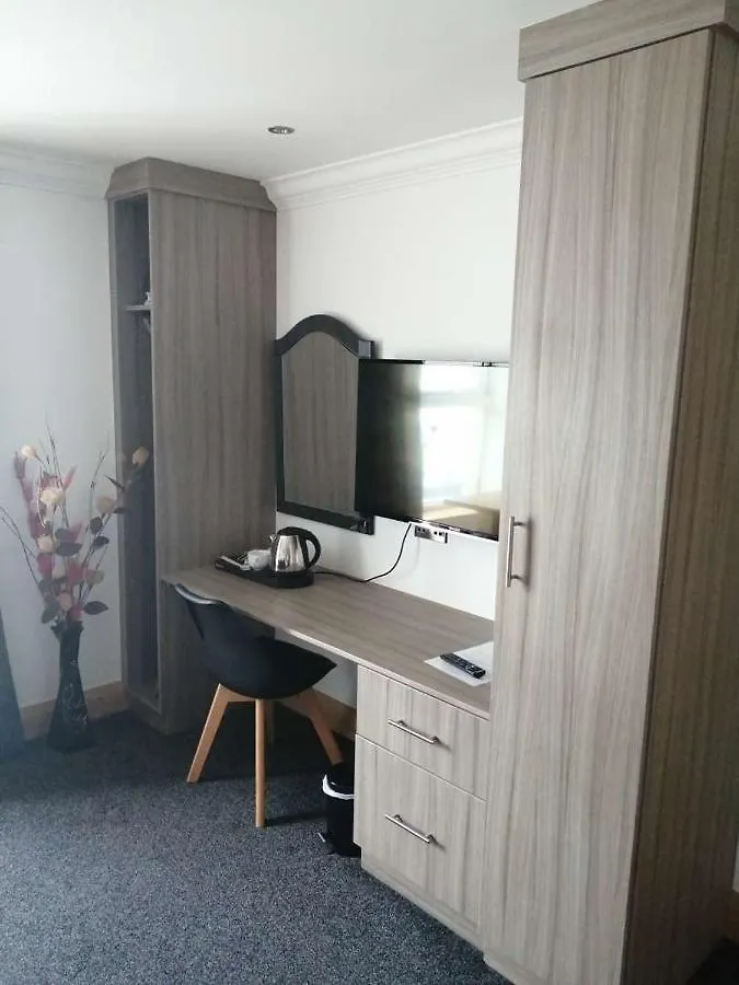Reveller Guest house
