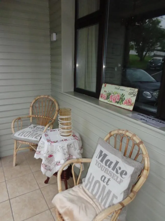 Bed & Breakfast Riverside House Donegal Town