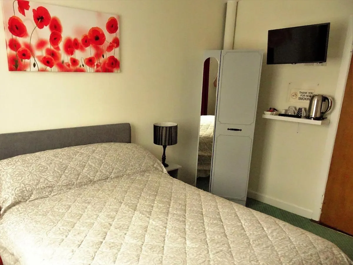 Bed & Breakfast Riverside House *