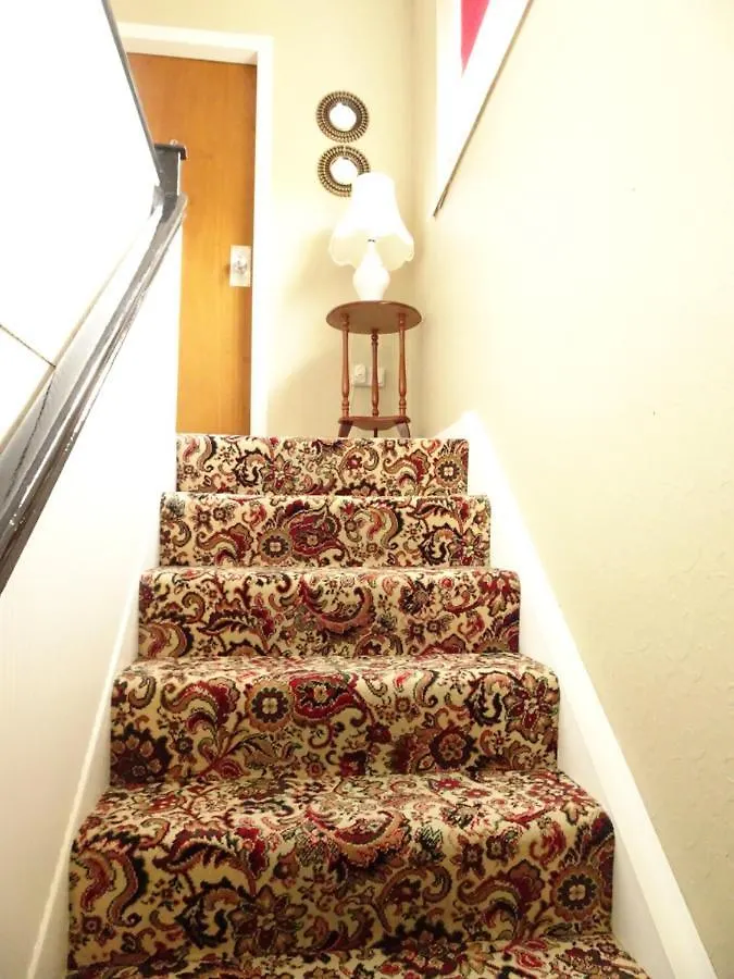 Bed & Breakfast Riverside House