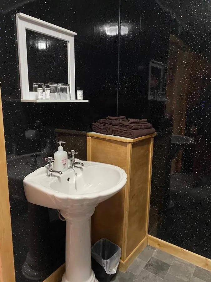 Donegal Lodgings Apt 6 *