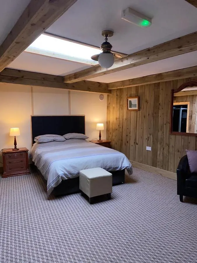 Donegal Lodgings Apt 5 Apartment *
