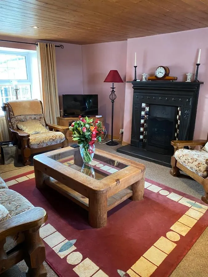 Holiday home Tullywee
