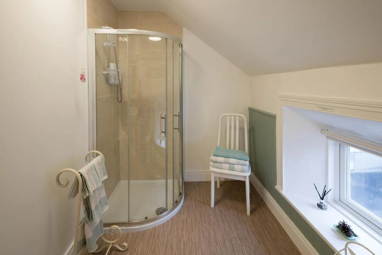 Charming 2-bed In Centre Donegal Town