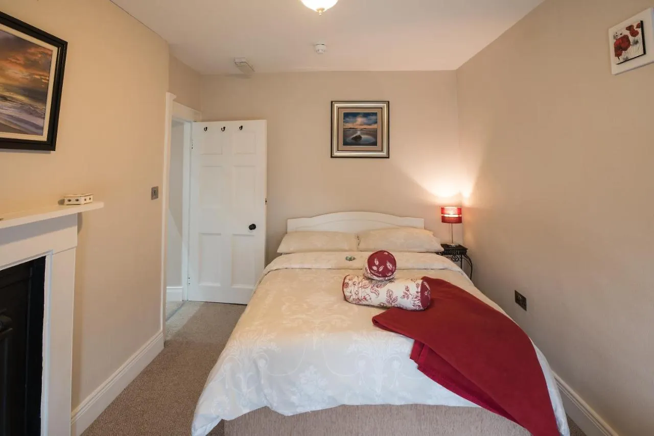 Charming 2-bed In Centre Donegal Town
