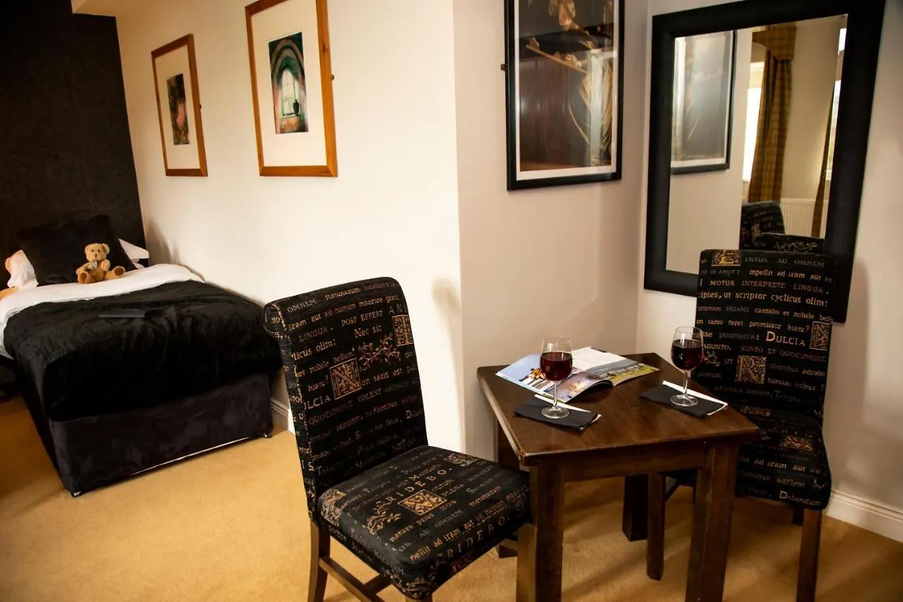 Donegal Manor 4*