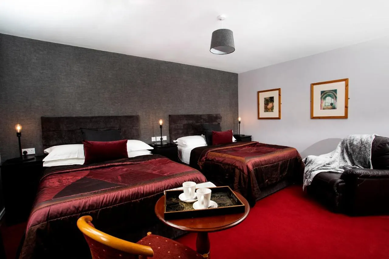 Donegal Manor Guest house 4*