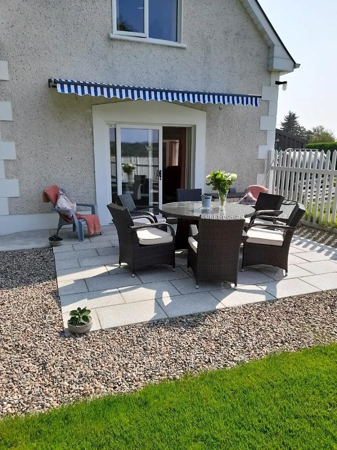 Doonan Breeze Apartment