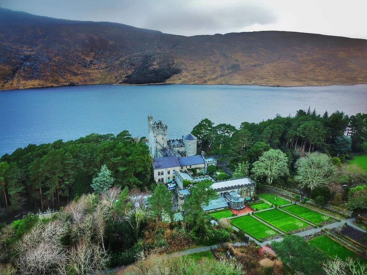 Tully View House *