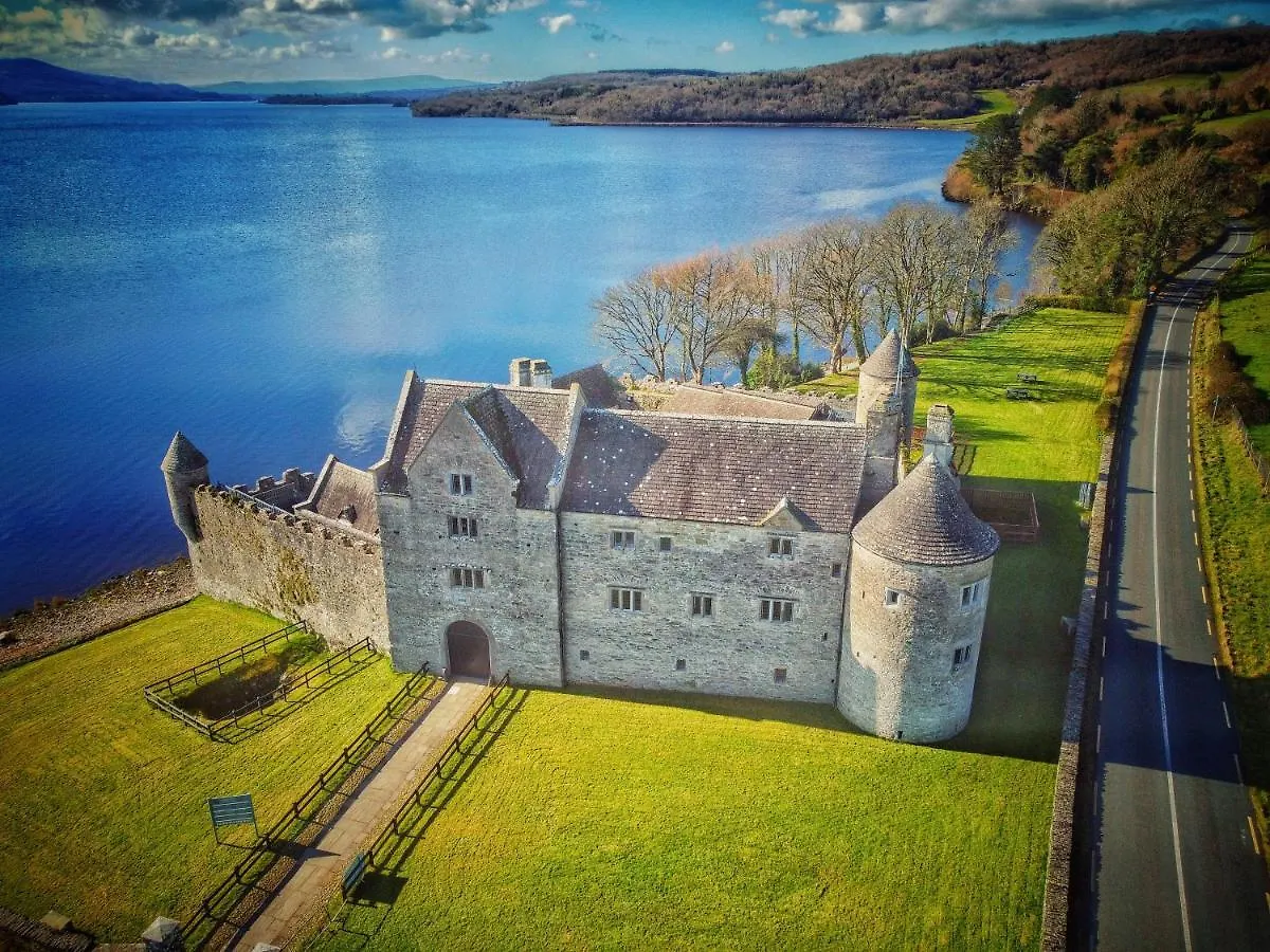 Holiday home Tully View House
