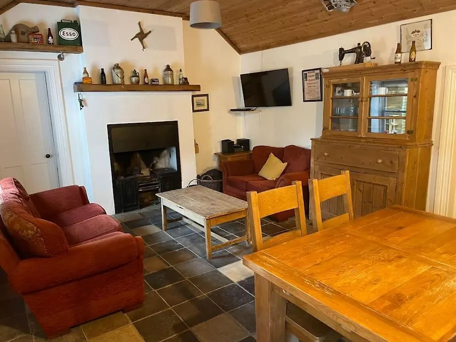 Holiday home John The Mills Spahot Tub Private *