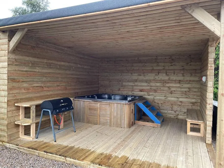 John The Mills Spahot Tub Private Donegal Town