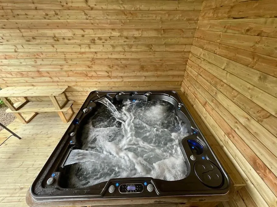Holiday home John The Mills Spahot Tub Private