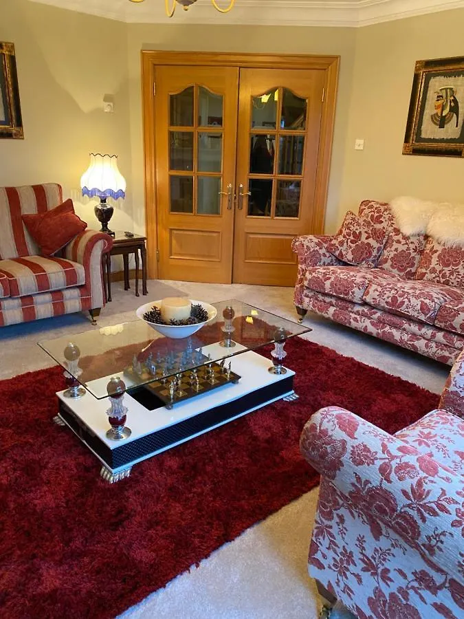 Mayrone House Bed & Breakfast *