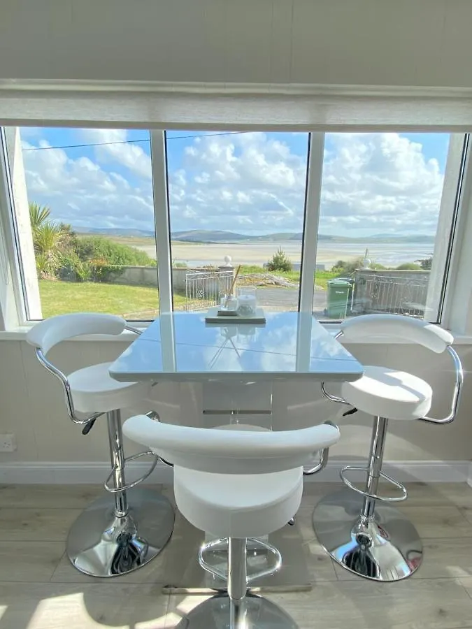 Dungloe Beach Bungalow Holiday home *