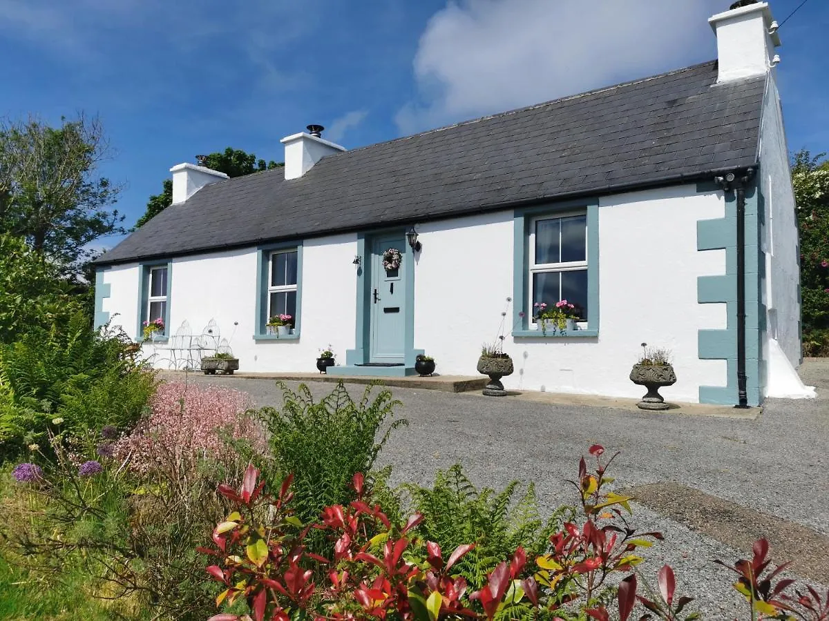 New Listing - Ladybird - Donegal - Wild Atlantic Way Holiday home Donegal Town