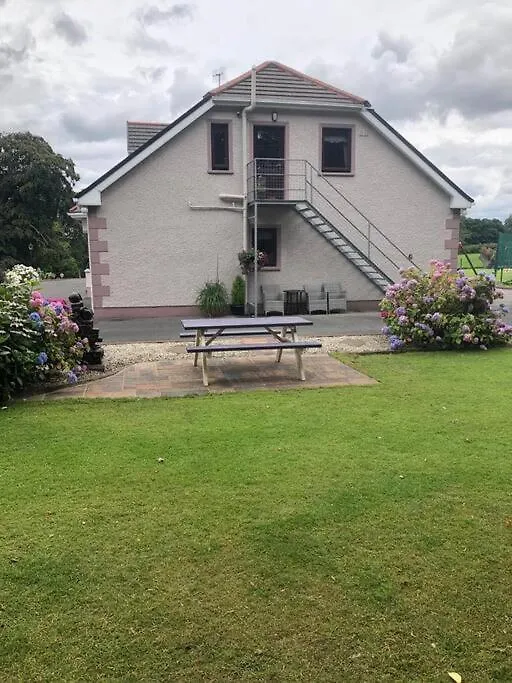 Meadow House In County Donegal * Donegal Town