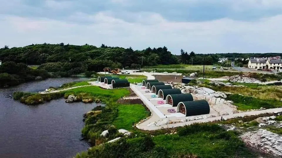 Luxury tent Wheelhousepods Glamping