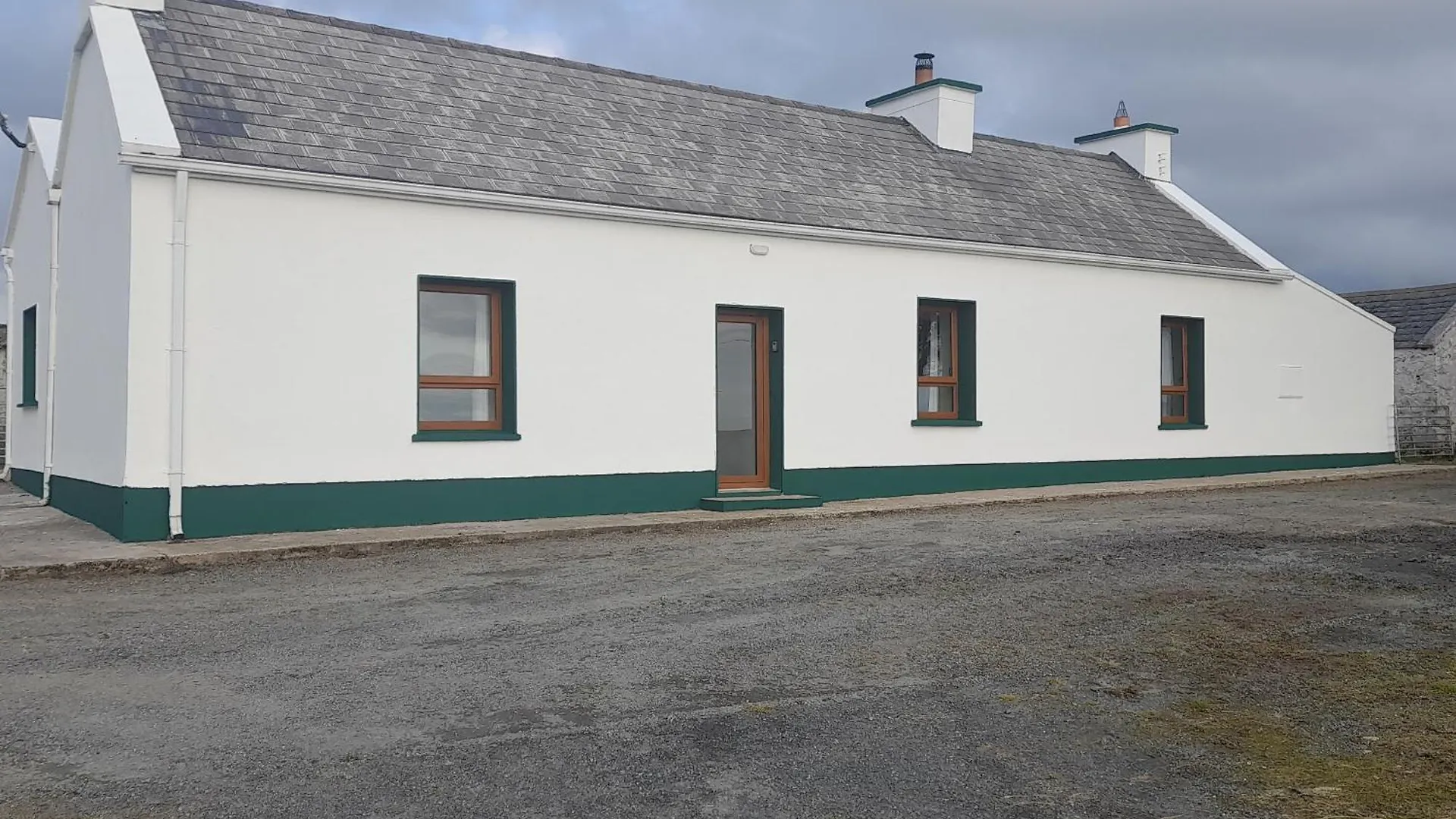 Holiday home Biddys *