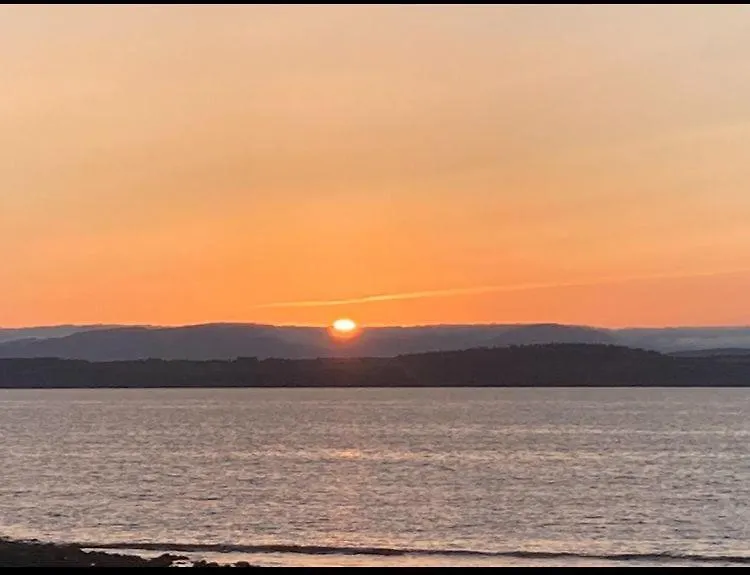 Innis Breeze - Between Murvagh & Rossnowlagh Beaches *