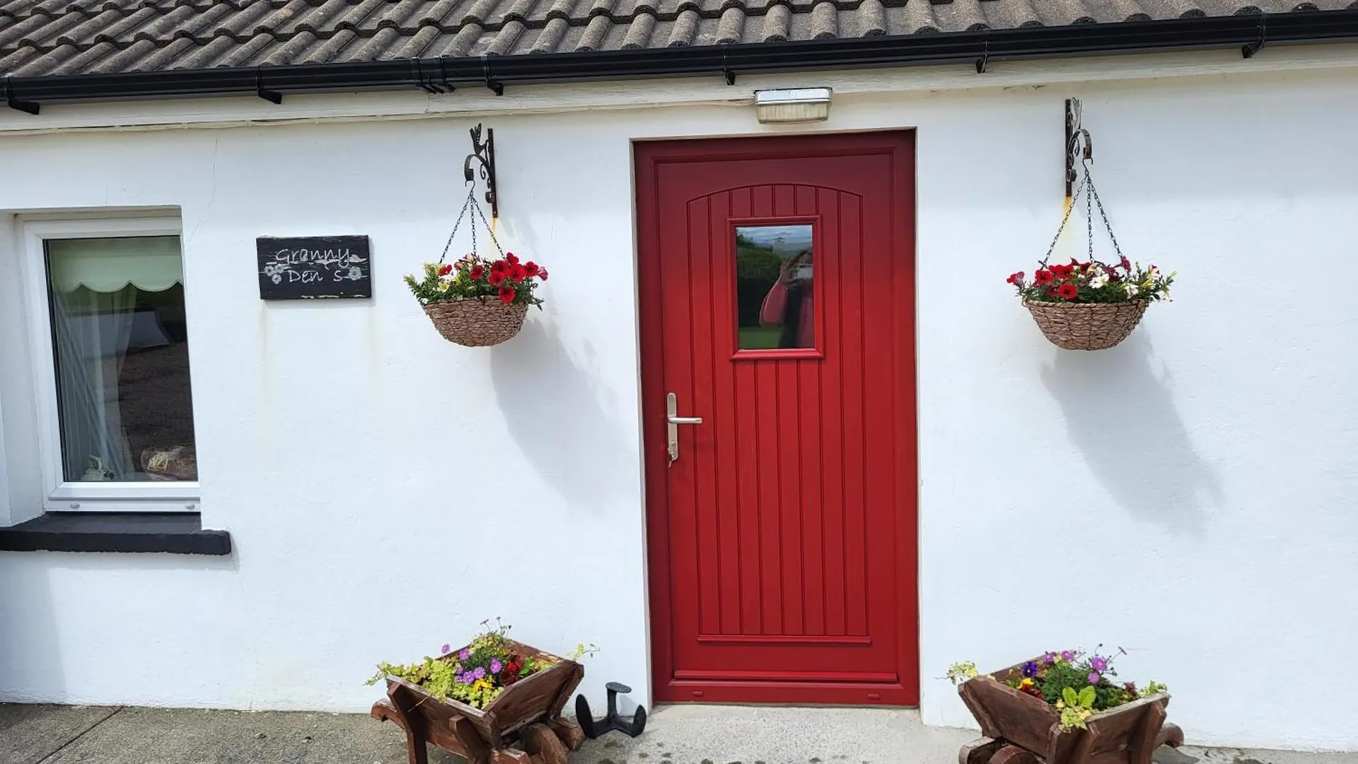 Granny Dens Donegal Town
