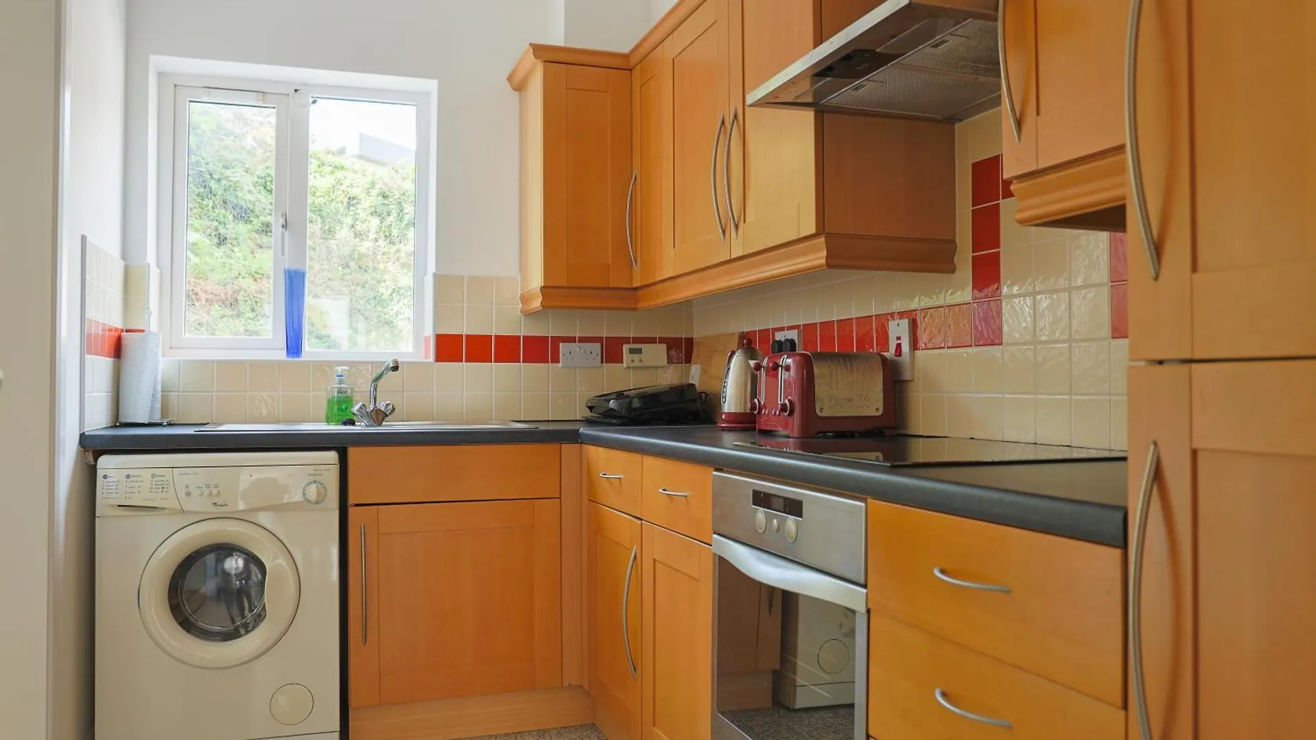 Churchmews A Lovely 3 Bedroom With Golf, Fishing And Seaside * Donegal Town