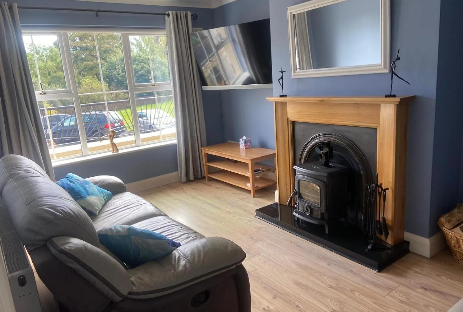 Cozy 2 Bedroom Townhome