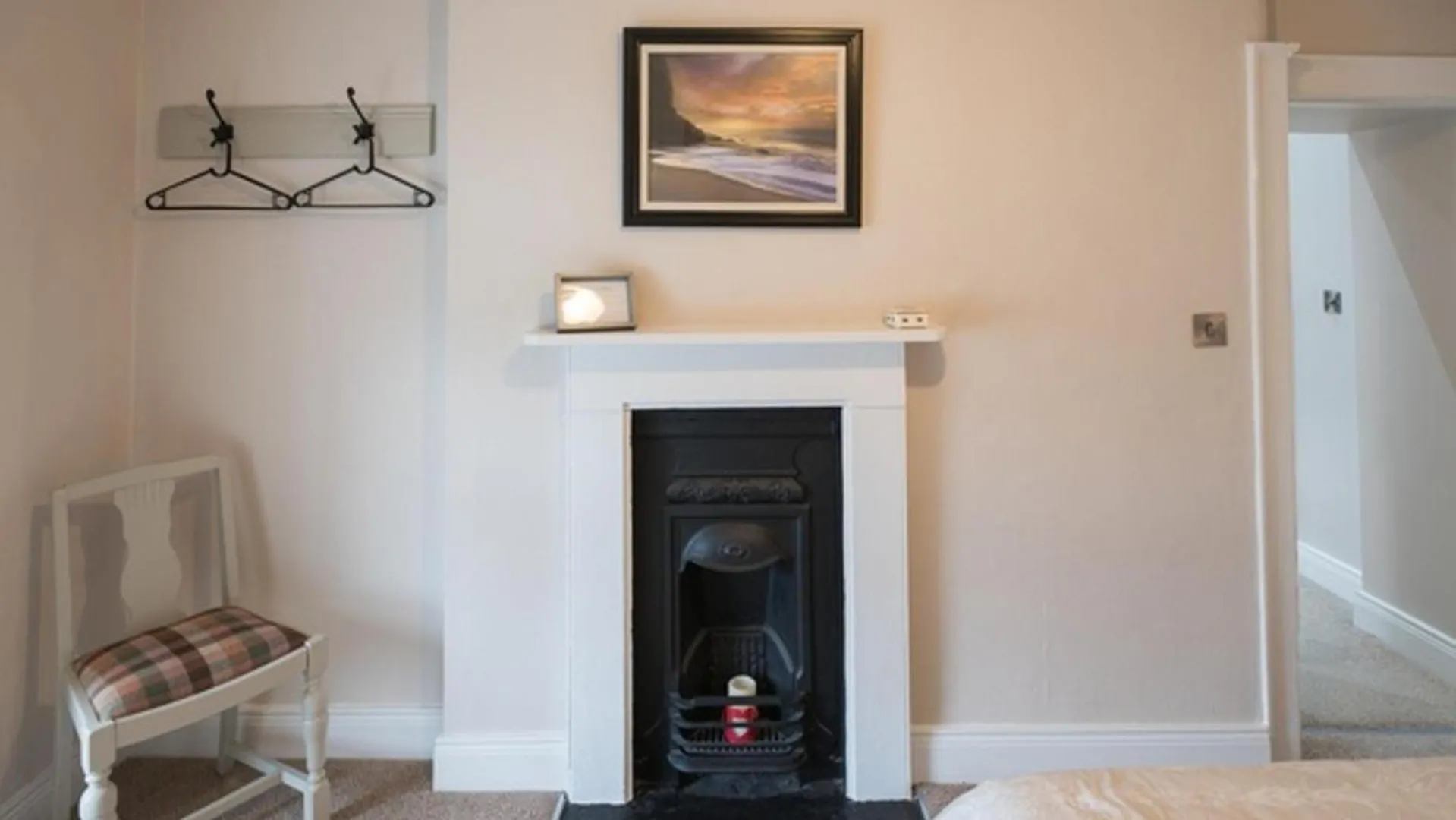 Charming 2-bed In Centre *