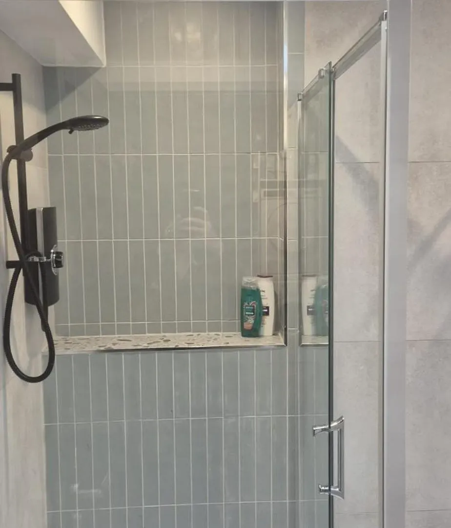 Apartment Sleek Modern Design - 2 Bed In Donegal Town