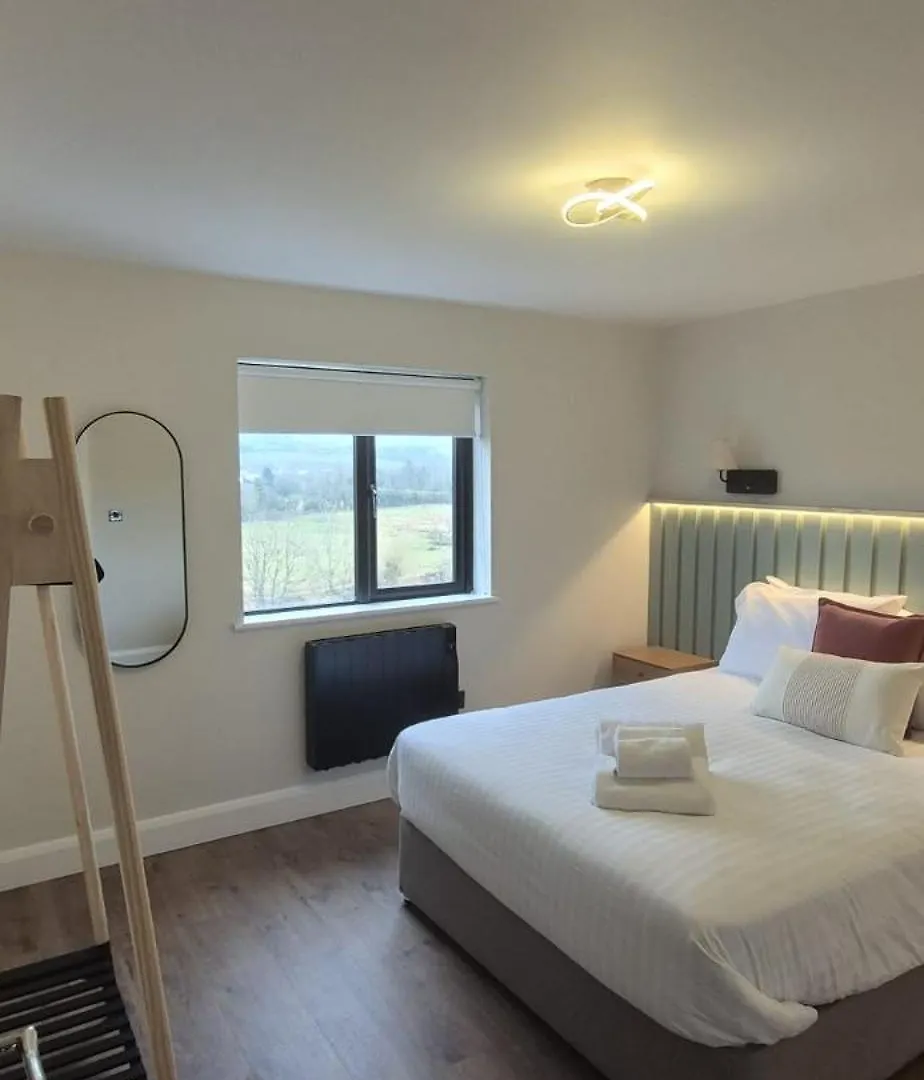 Apartment Sleek Modern Design - 2 Bed In Donegal Town