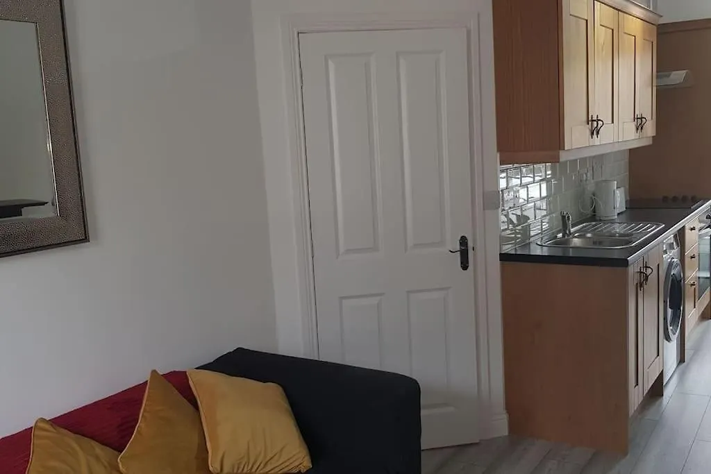 Ardara Town Centre 2 Bed