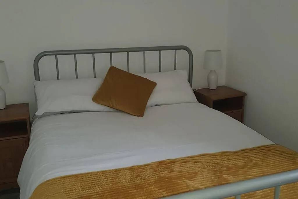 Ardara Town Centre 2 Bed Donegal Town