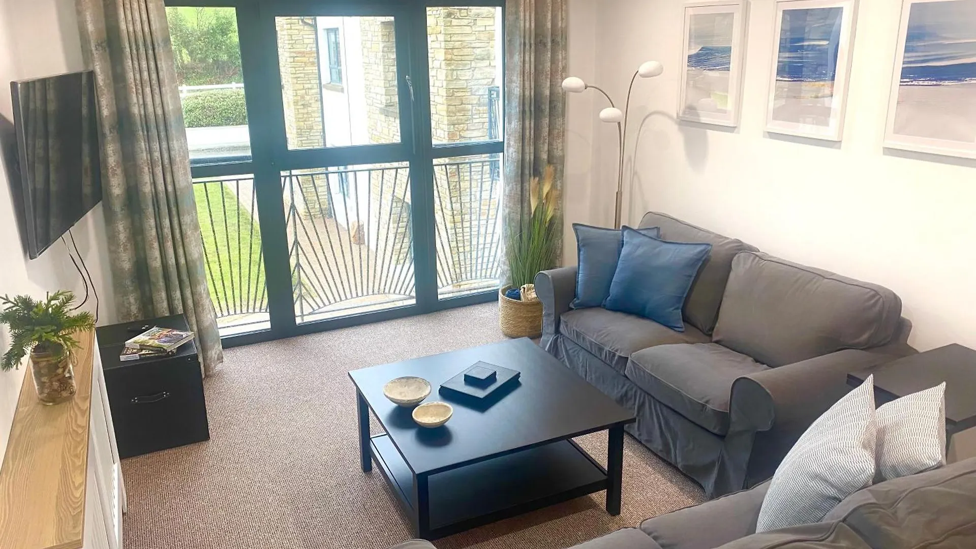 Spacious Millpark Apartment Donegal Town