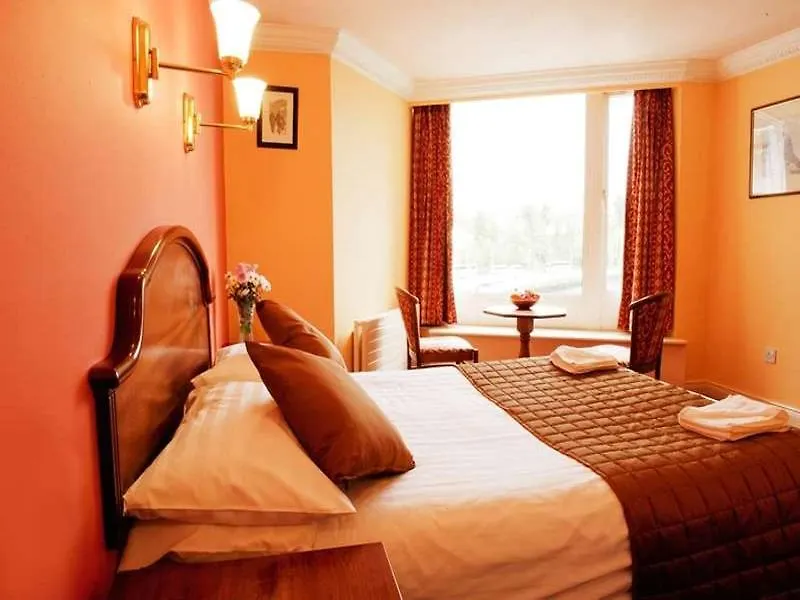 Hotel Donegal 3*