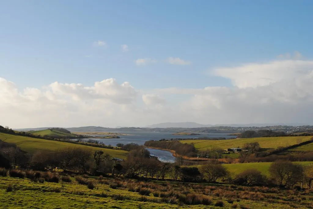 Rossmore Farmhouse Bed & Breakfast *