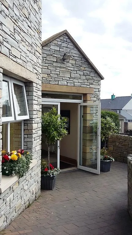 The Ballyliffin 2* Donegal Town