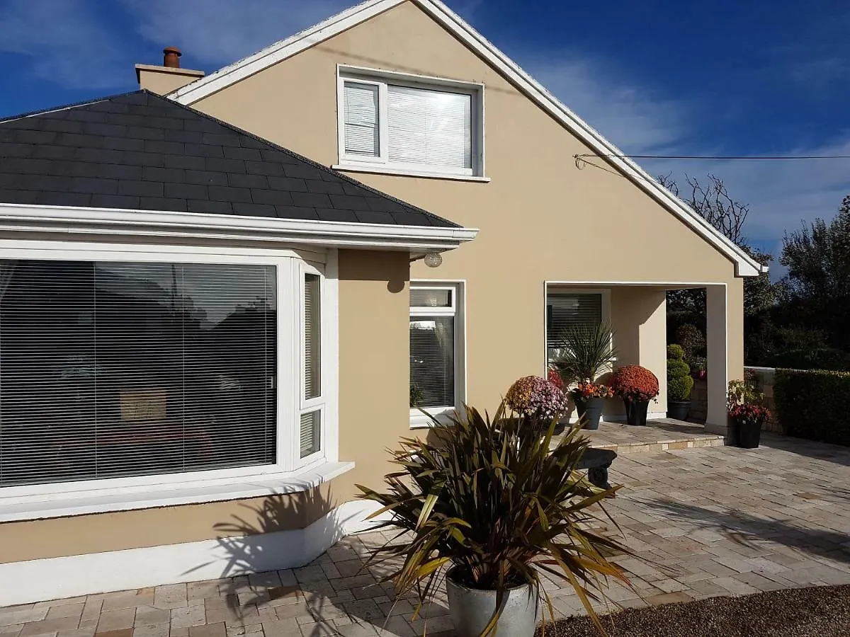 Hillcrest House Self Catering Apartment *