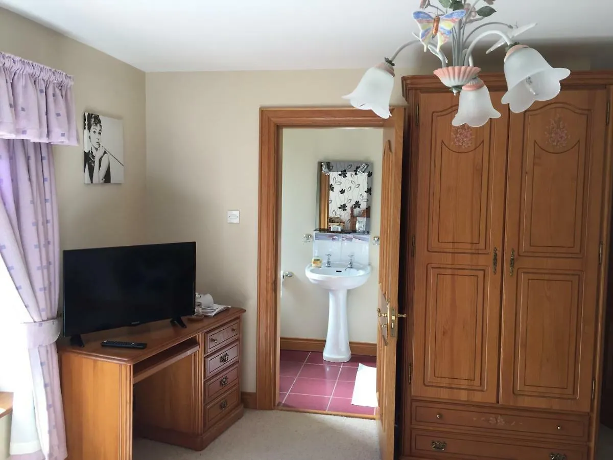 Mayrone House Bed & Breakfast