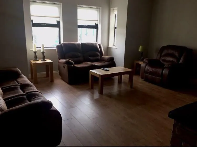 Holiday home Leghowney House
