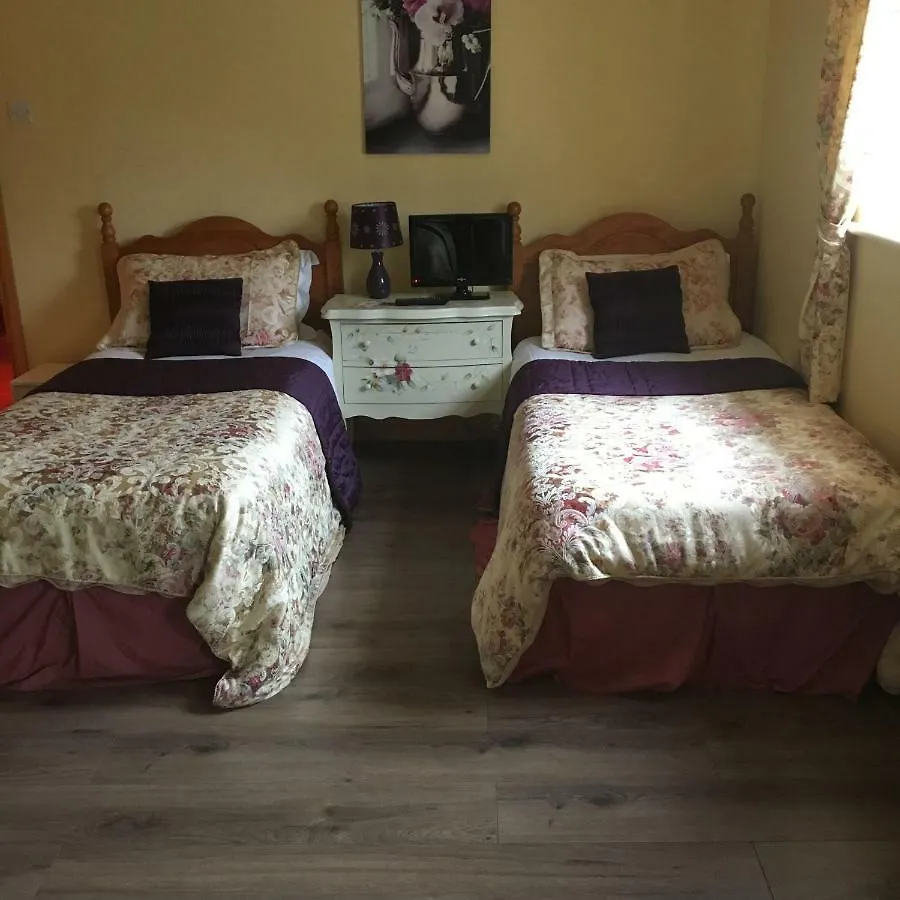 Bed & Breakfast Heeneys 3*