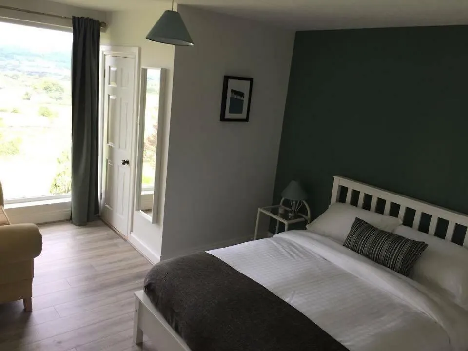 Donamar House Bed & Breakfast *
