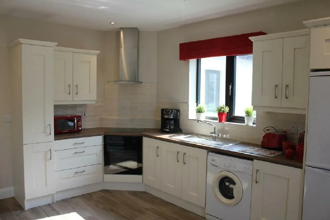 Holiday home Teach Traigheanach