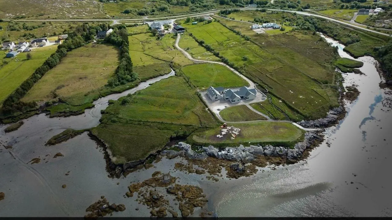 Holiday home Teach Traigheanach
