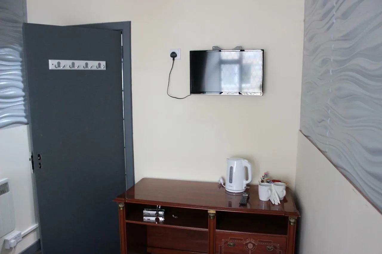 Donegal Lodgings - Apt 3 - Br En-suite Apartment