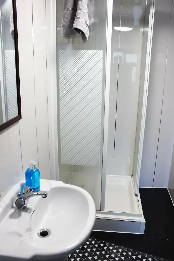 아파트 Donegal Lodgings - Apt 4 - 1 Bedroom Apt