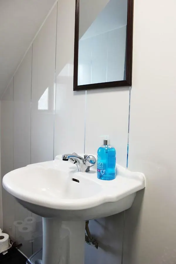 Donegal Lodgings - Apt 4 - 1 Bedroom Apt 아파트 *