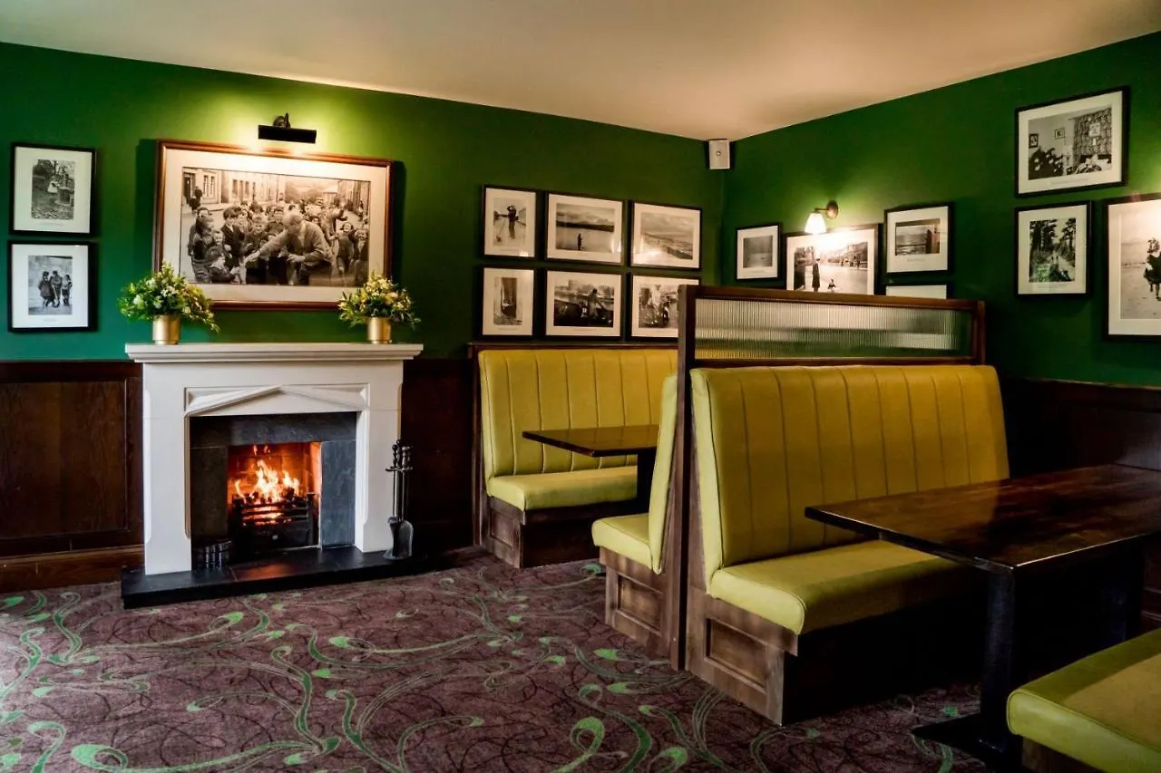 Hotel Lough Eske Castle